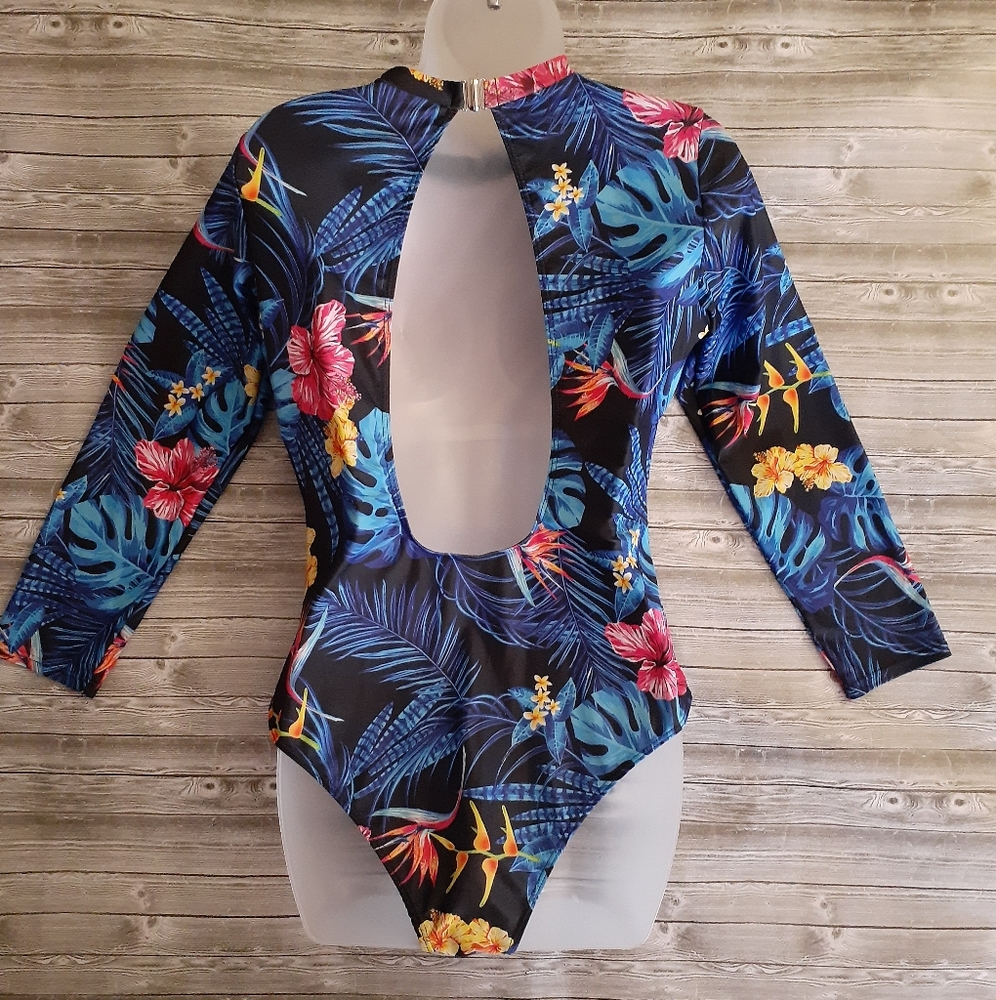 🎉S-HP🎉 Shein Body Swimsuit - Picture 2 of 5